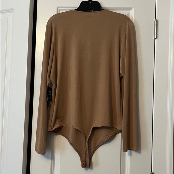 Express pecan v neck bodysuit fitted long sleeve thong back soft size XL NEW - Picture 4 of 4